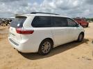 Toyota Sienna Xle Image 3