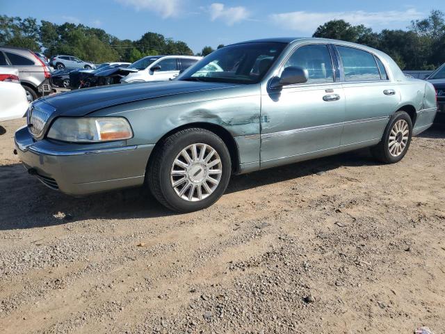  Salvage Lincoln Towncar