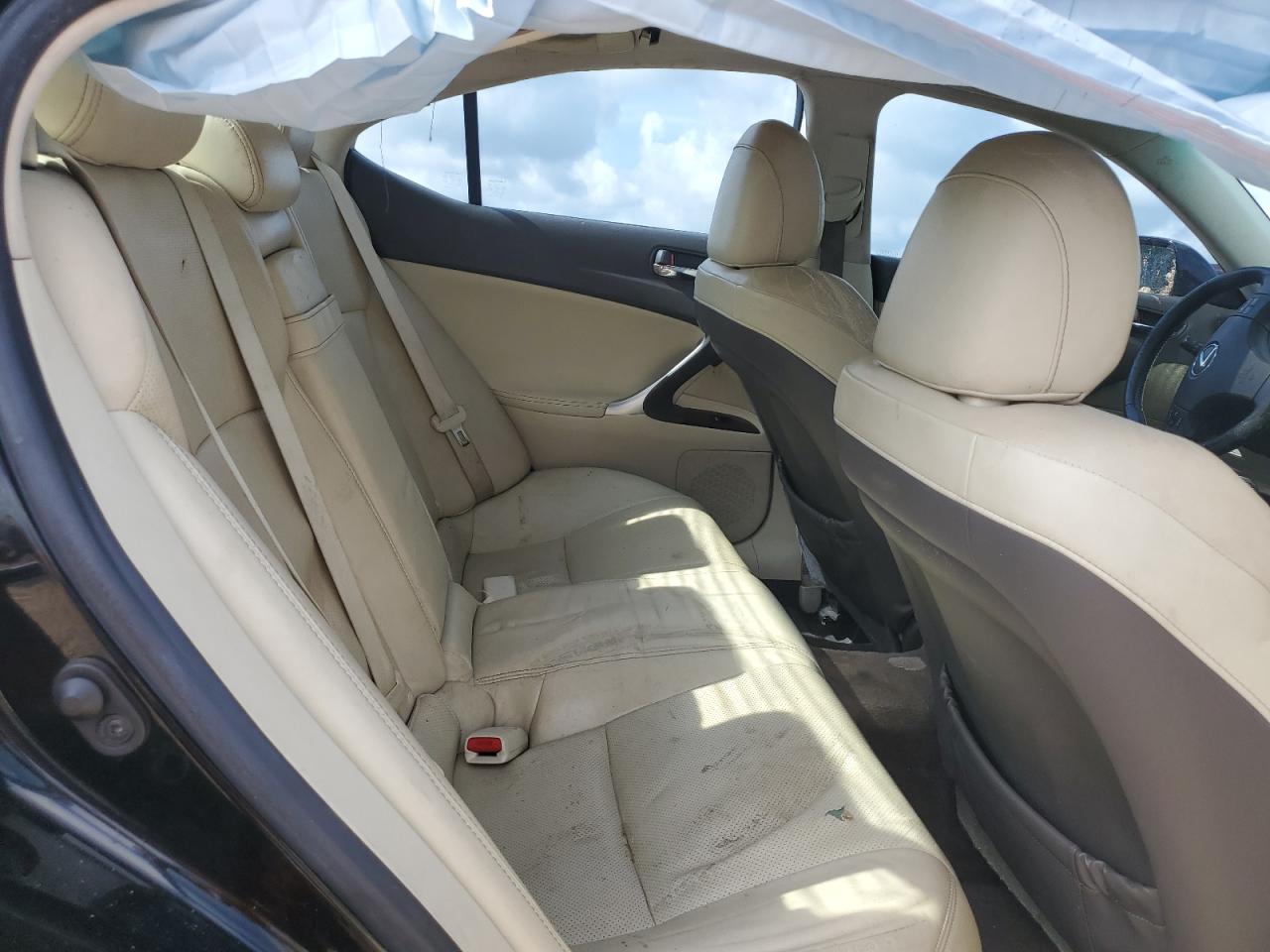 Lexus Is 350 Image 7