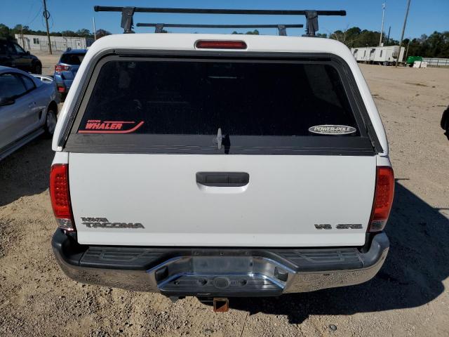 Toyota Tacoma Double Cab Image 9