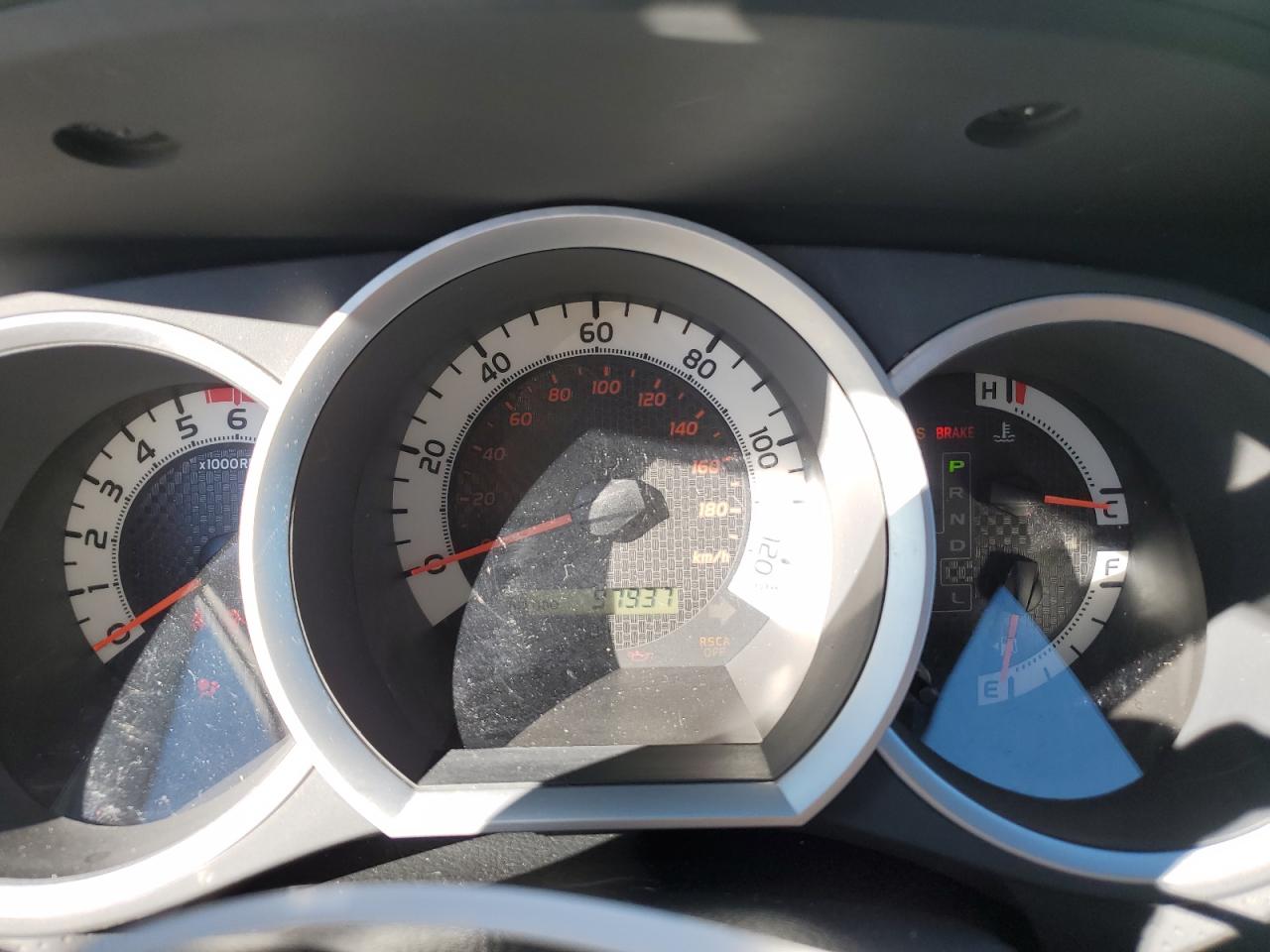 Toyota Tacoma Double Cab Image 11