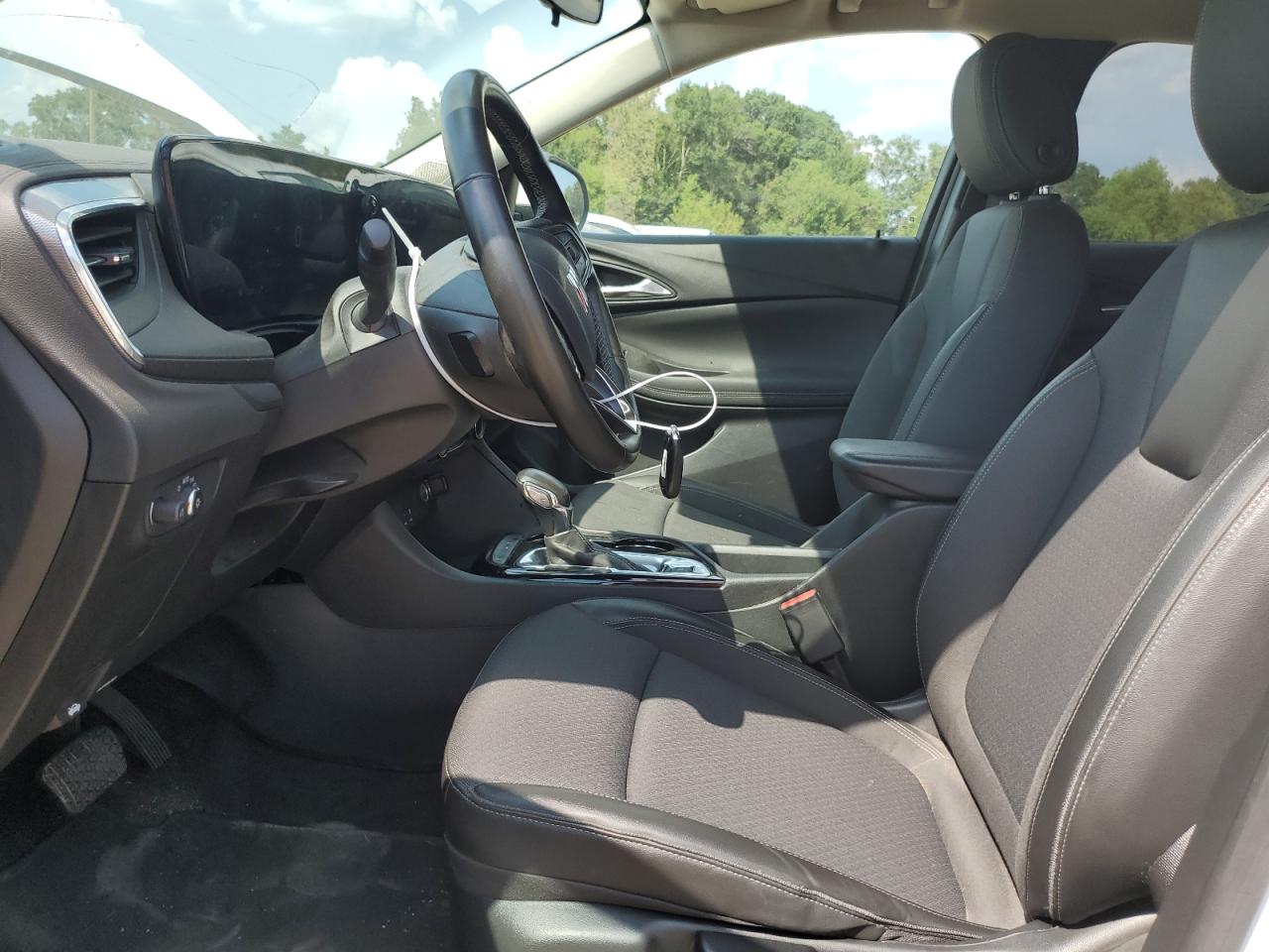 Buick Encore Preferred Image 8