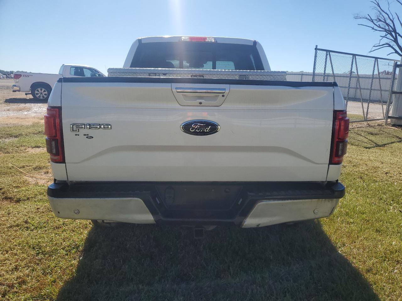 Ford F-150 Supercrew Image 9