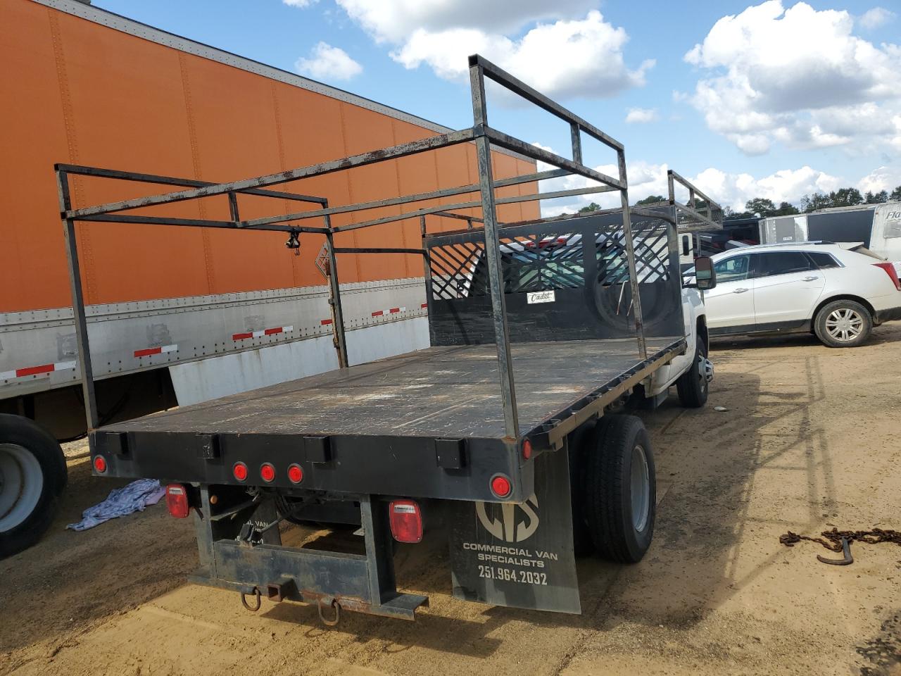 Chevrolet Silverado C3500 Image 2