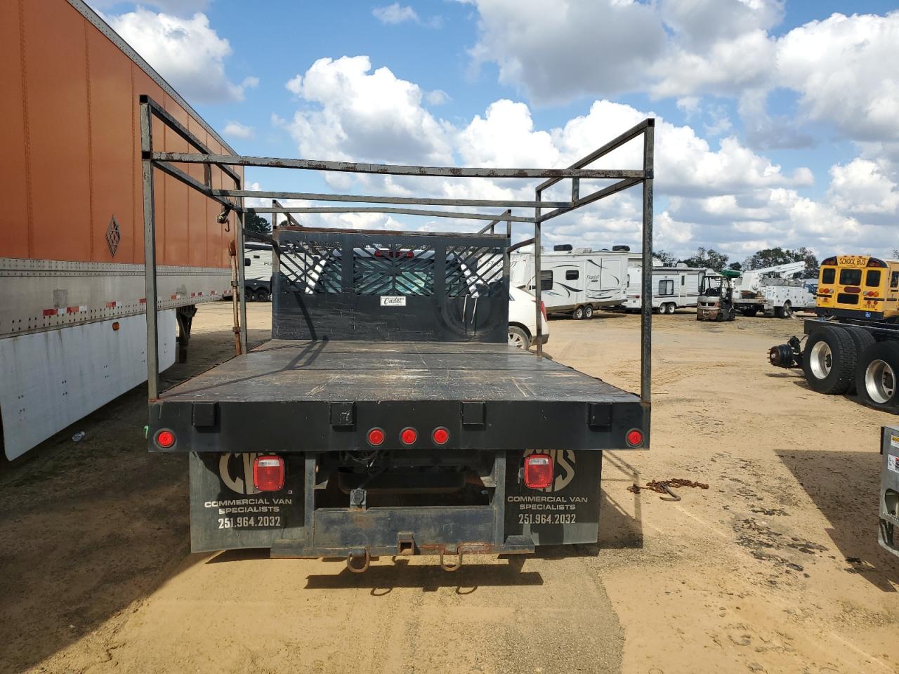 Chevrolet Silverado C3500 Image 3