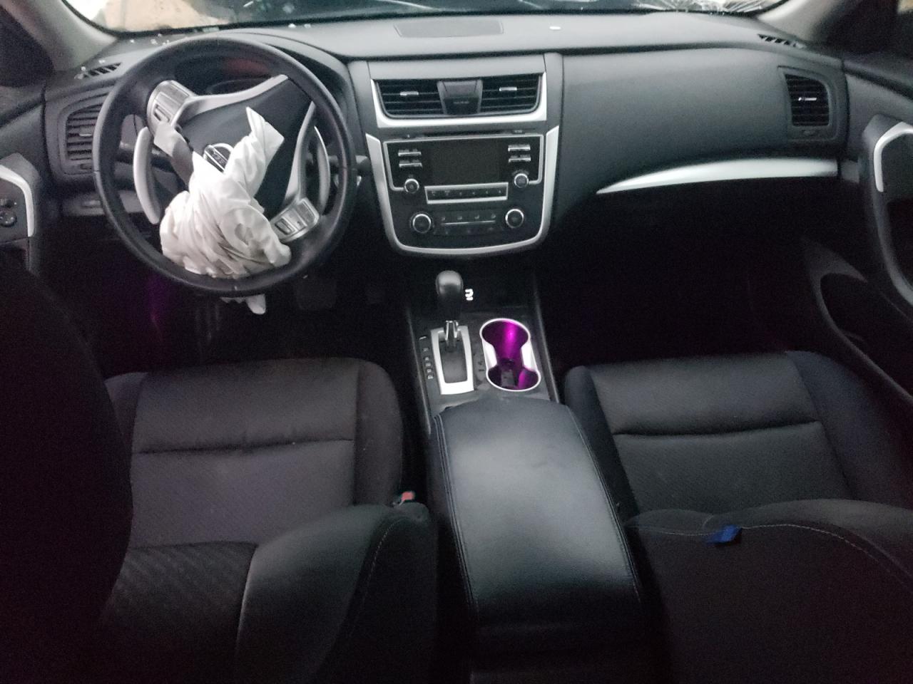 Nissan Altima 2.5 Image 2