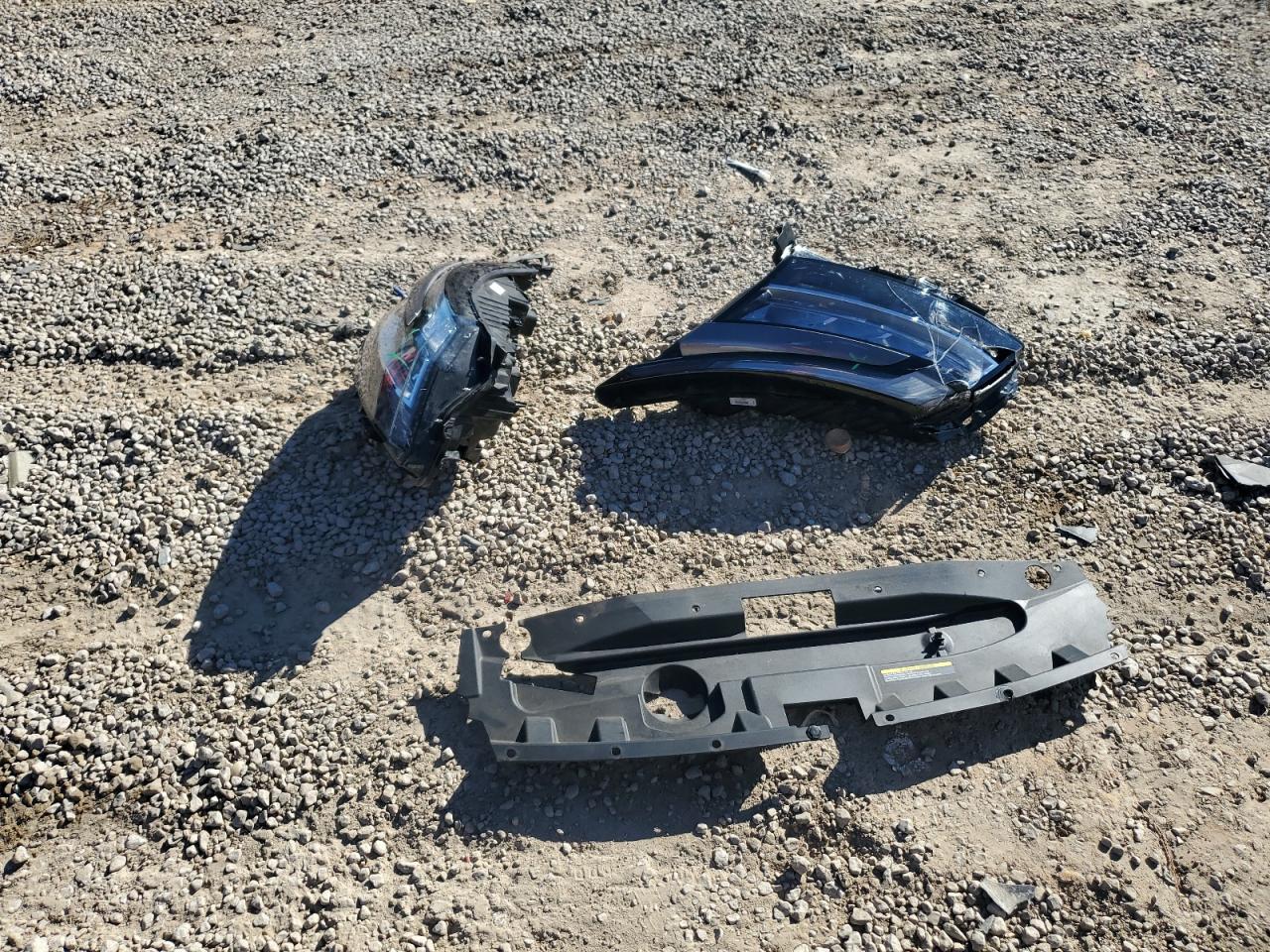 Nissan Pathfinder Sv Image 2