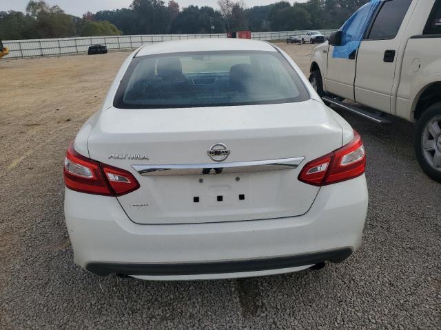 Nissan Altima 2.5 Image 11