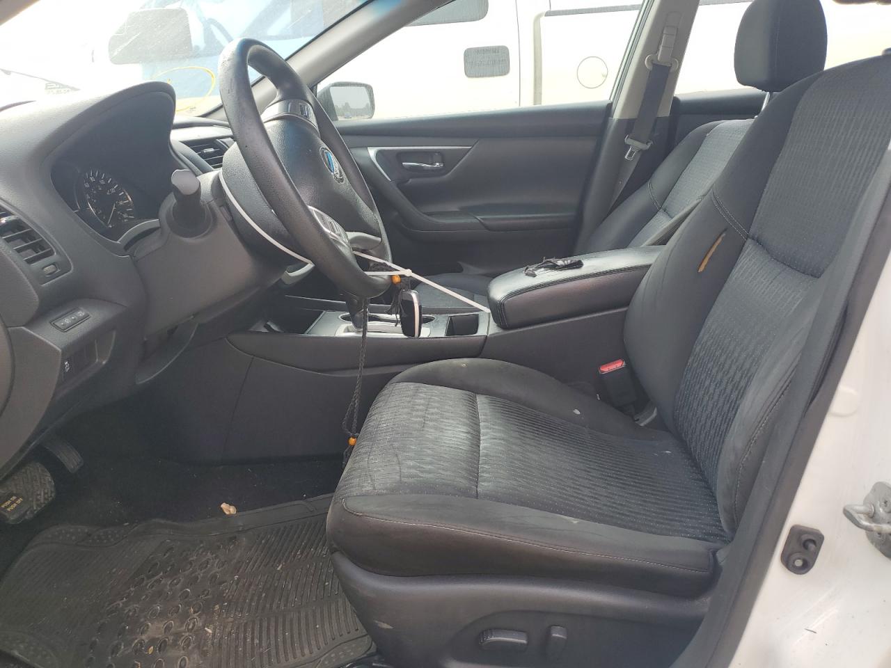 Nissan Altima 2.5 Image 10