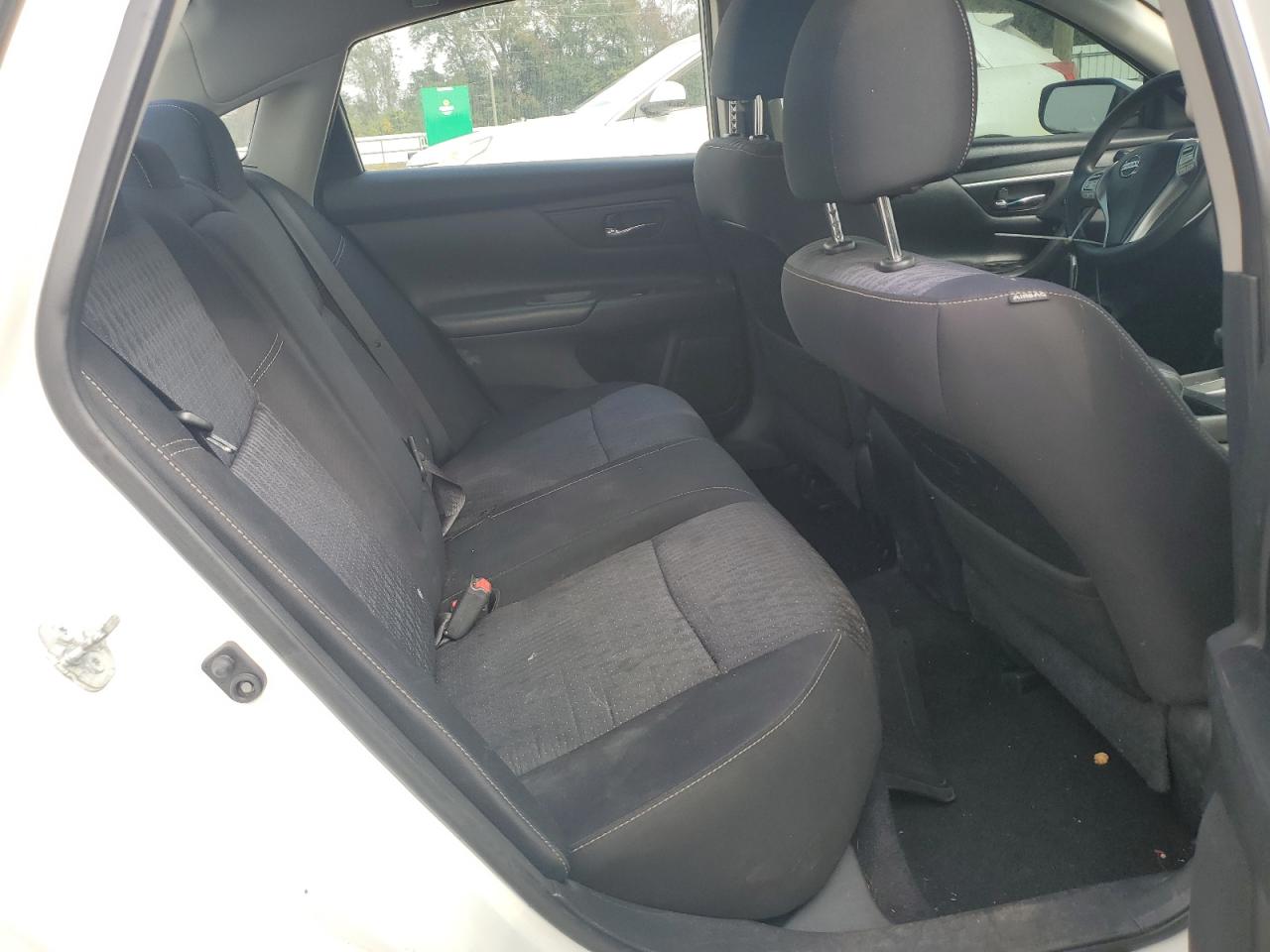 Nissan Altima 2.5 Image 8