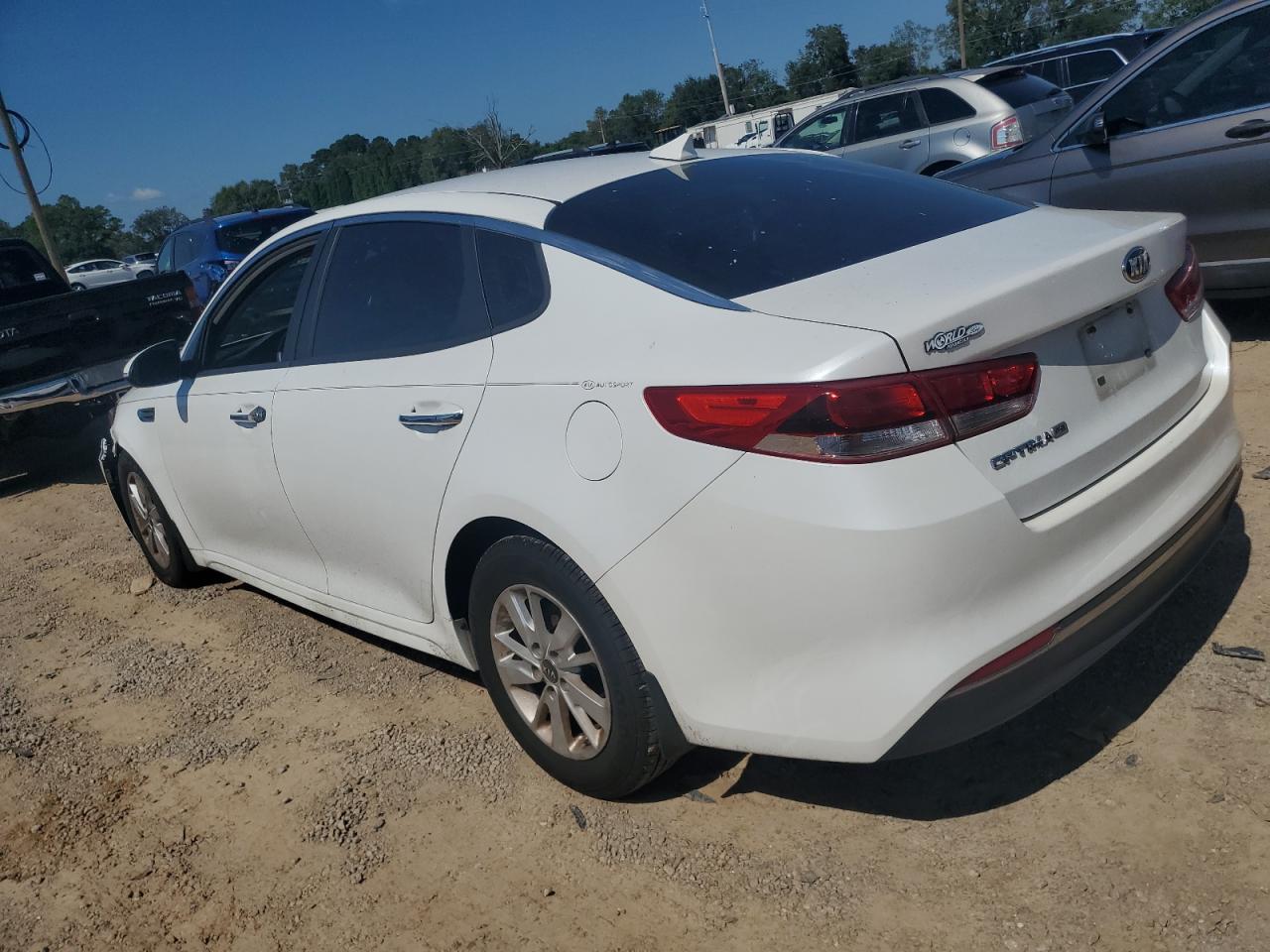Kia Optima Lx Image 2
