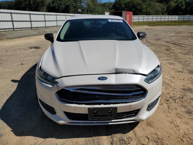 Ford Fusion Se Image 6