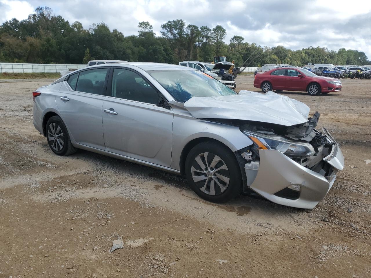 Nissan Altima S Image 5