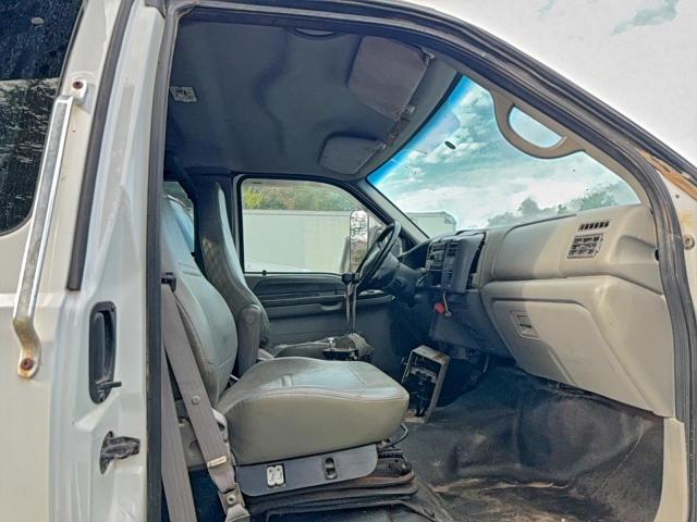 Ford F-750 Super Duty Image 9