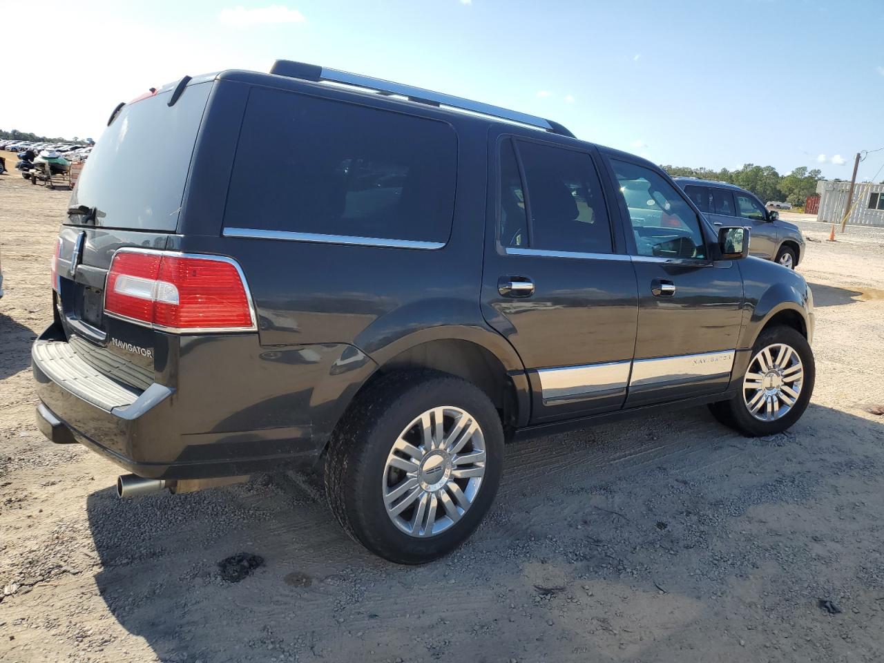 Lincoln Navigator Image 3