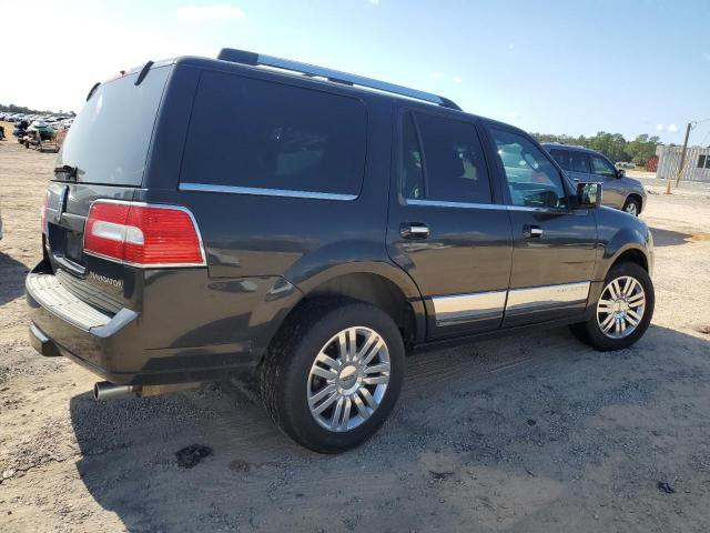 Lincoln Navigator Image 3