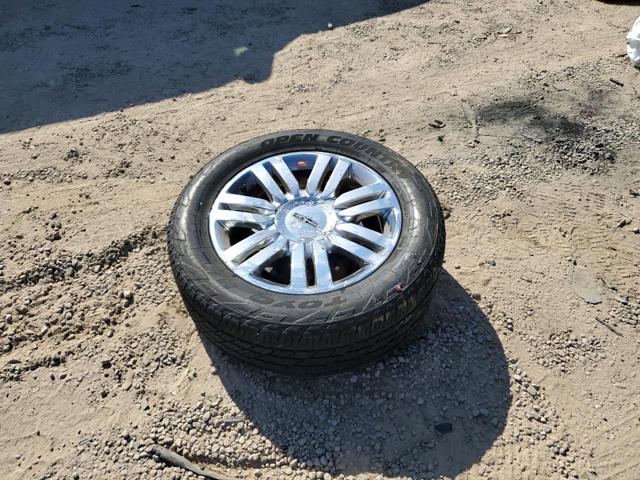 Lincoln Navigator Image 14