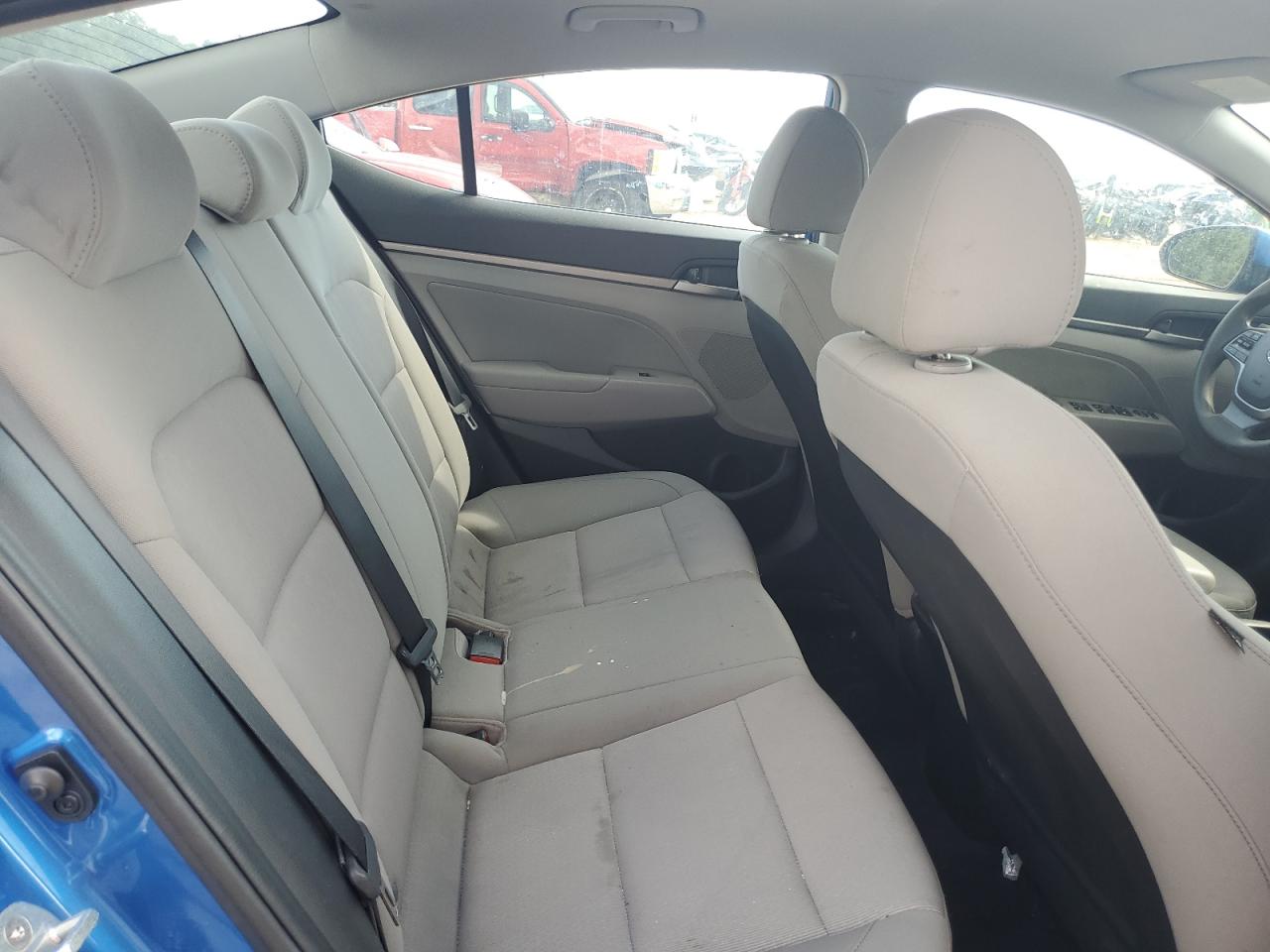 Hyundai ELANTRA Sel Image 11