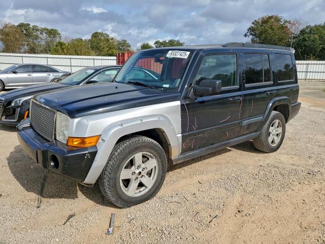  Salvage Jeep Commander