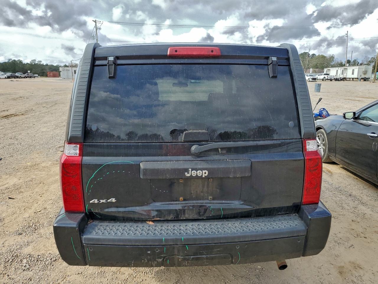 Jeep Commander Image 7