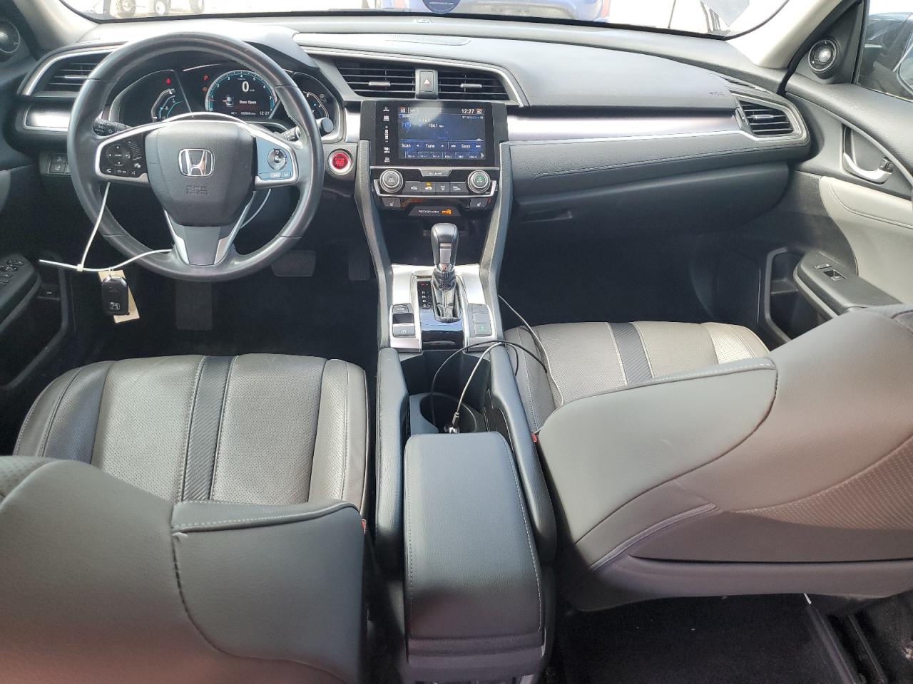 Honda Civic Touring Image 5