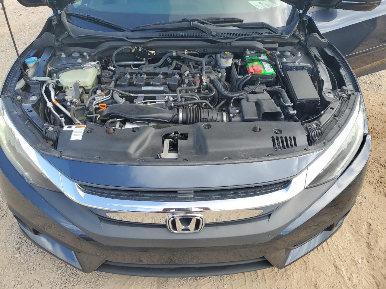 Honda Civic Touring Image 10