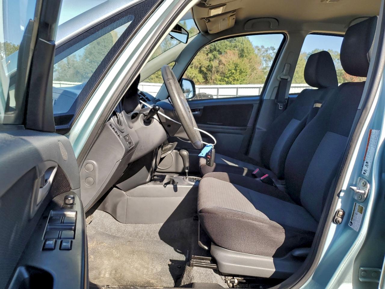 Suzuki SX4 Touring Image 6