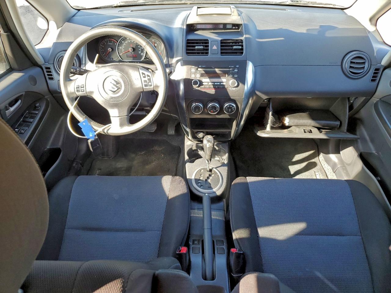 Suzuki SX4 Touring Image 10