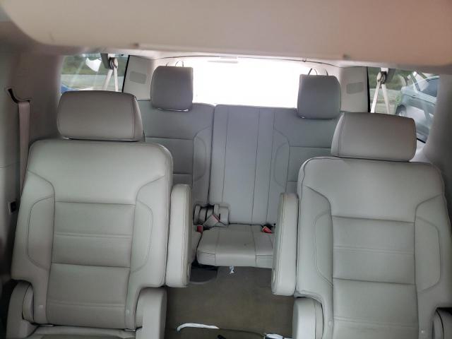 GMC Yukon Denali Image 11