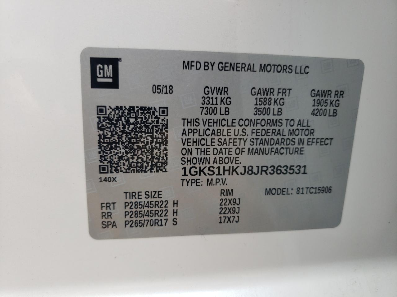 GMC Yukon Denali Image 13