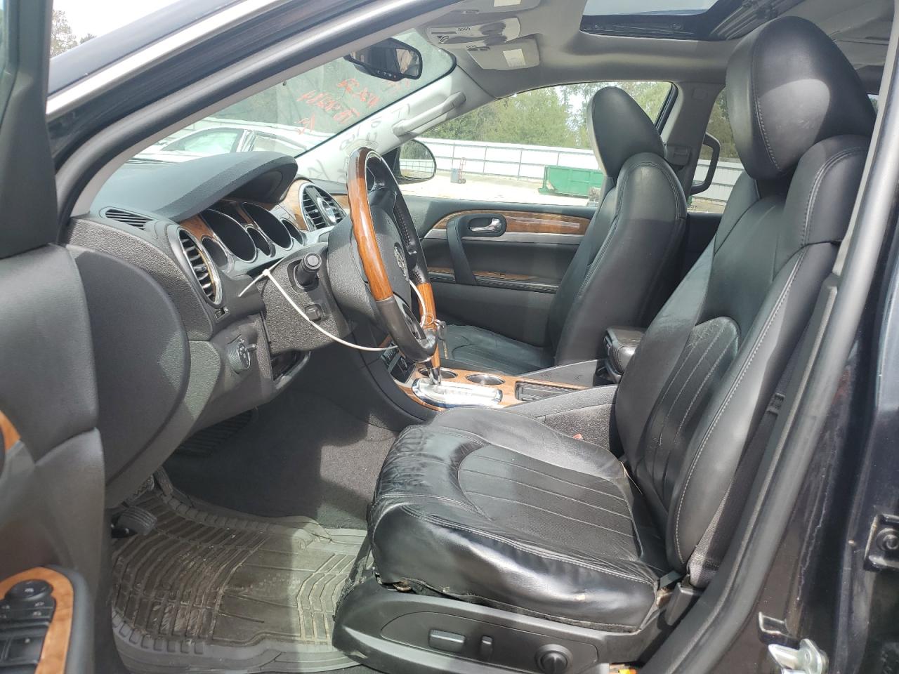 Buick Enclave Image 3