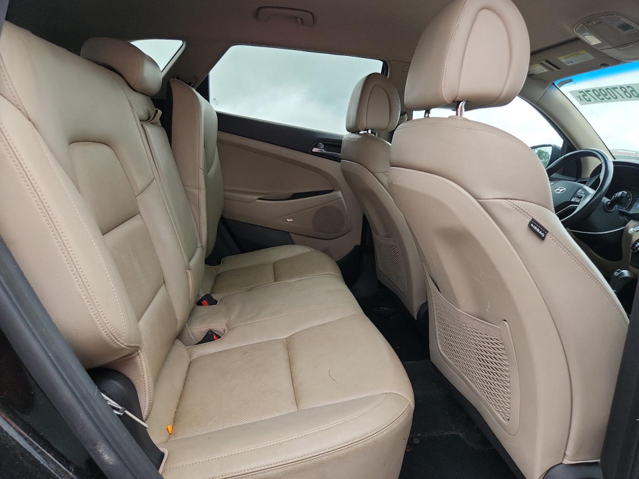 Hyundai TUCSON Limited Image 10