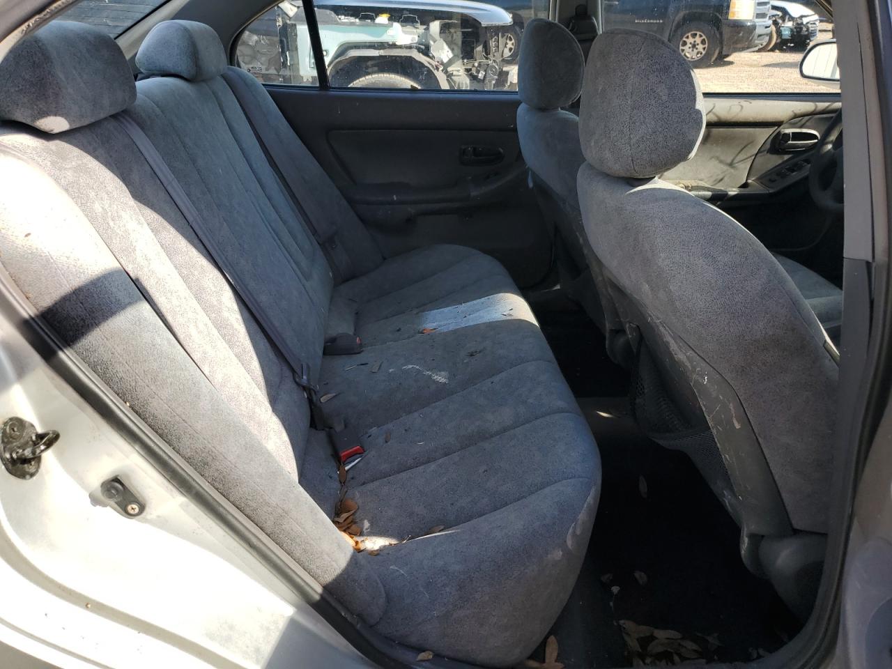 Hyundai ELANTRA Gls Image 9