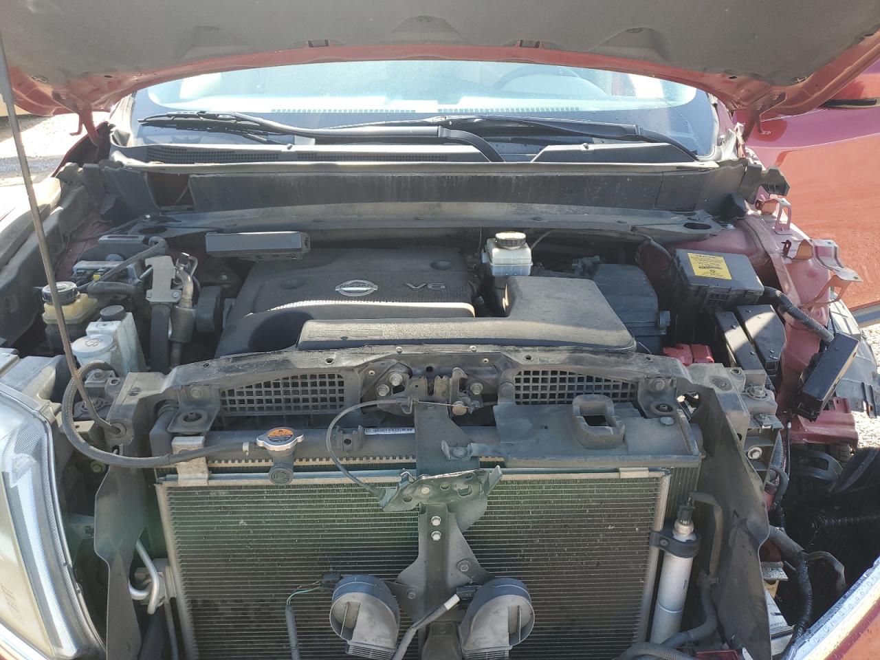 Nissan Pathfinder S Image 5