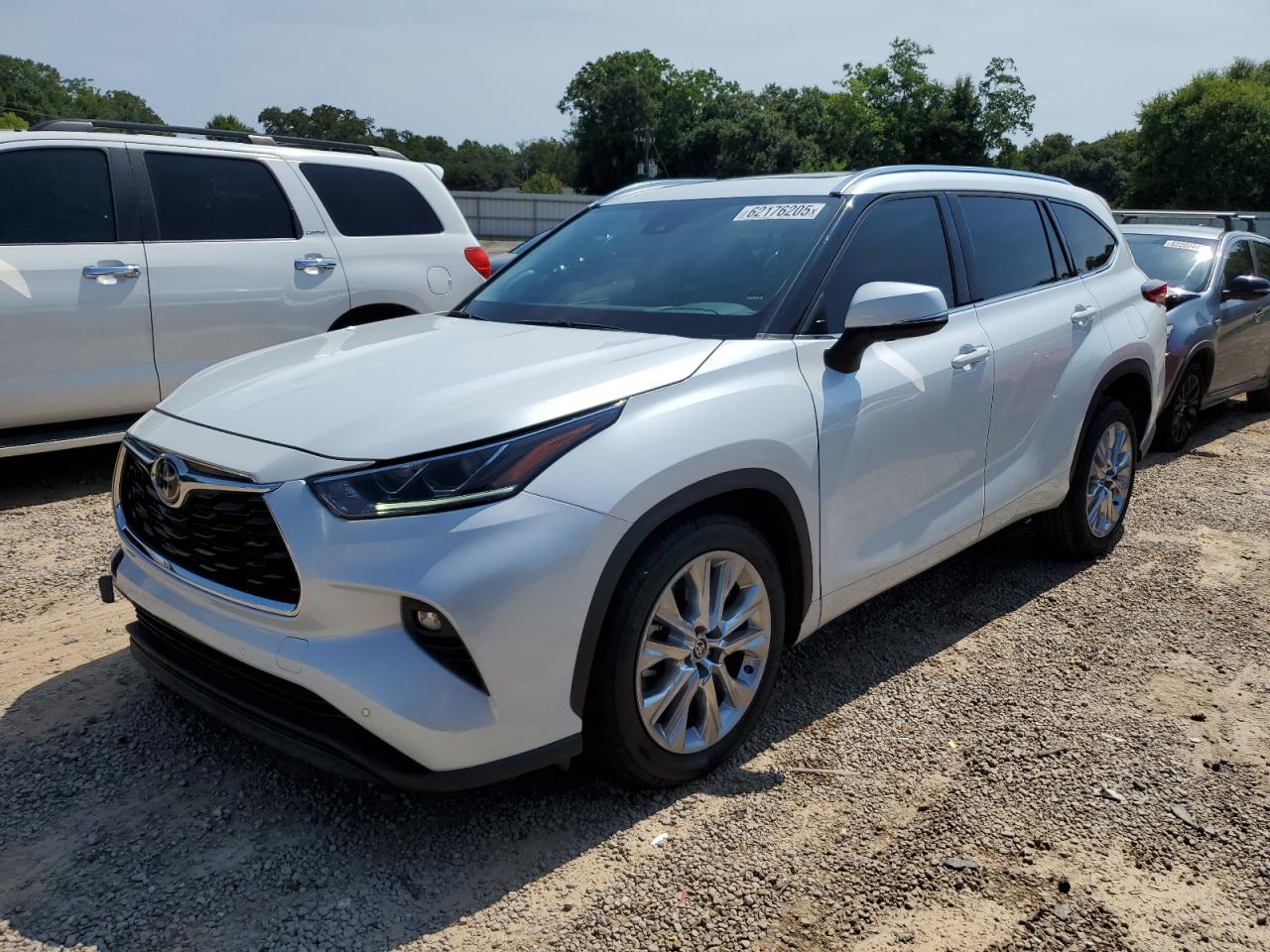 Toyota Highlander Limited Image 1