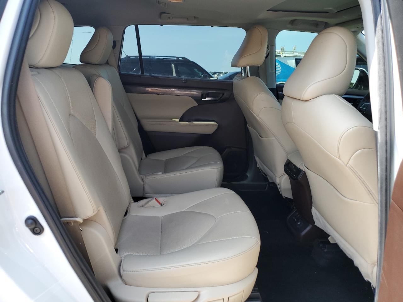 Toyota Highlander Limited Image 8