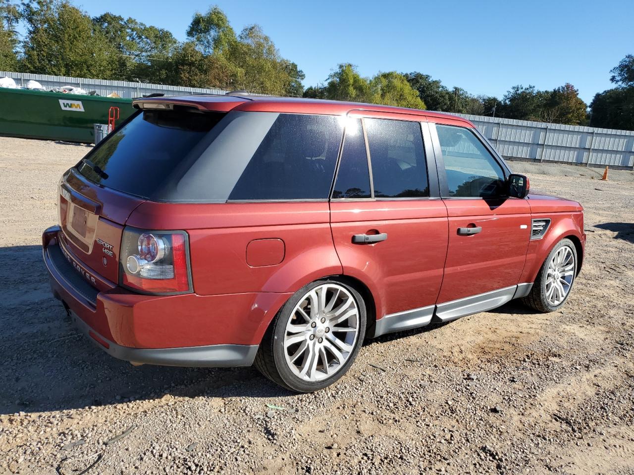 Land Rover Range Rover Lux Image 2