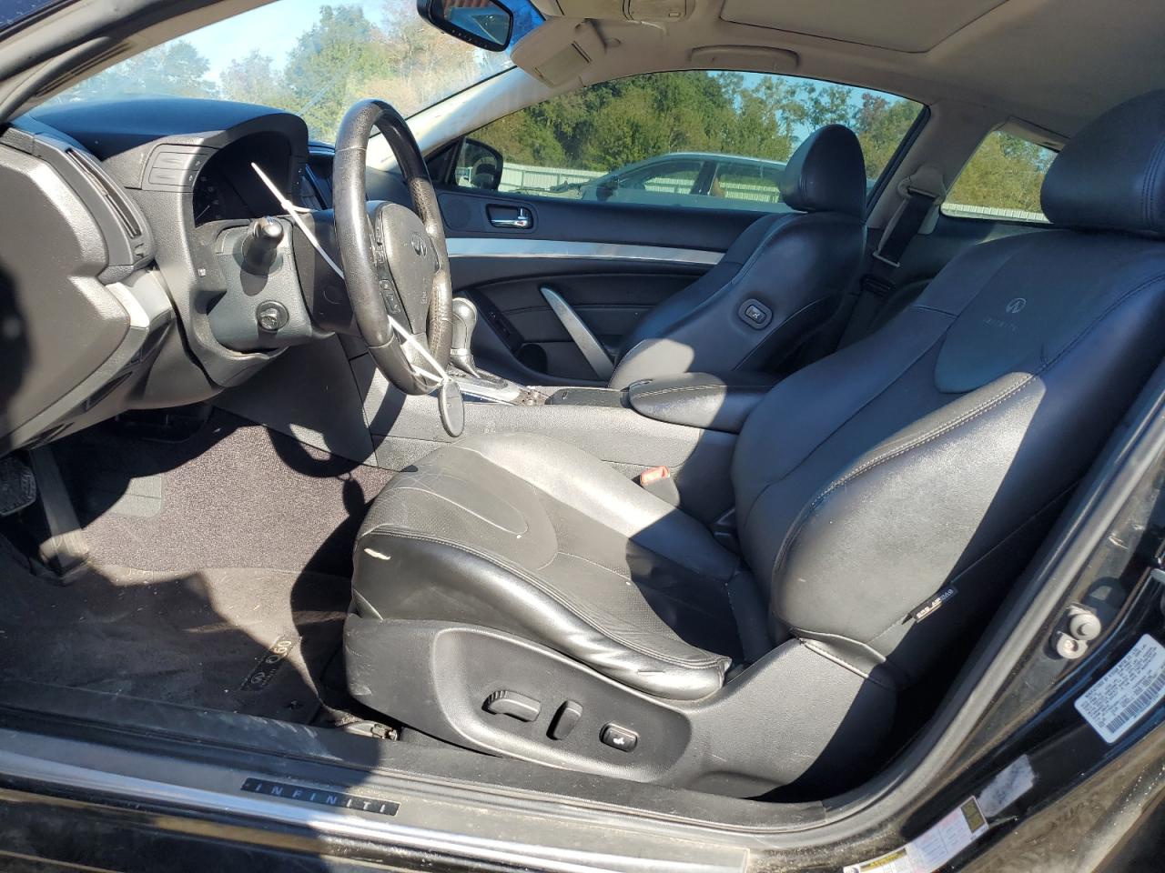 INFINITI Q60 Journey Image 3