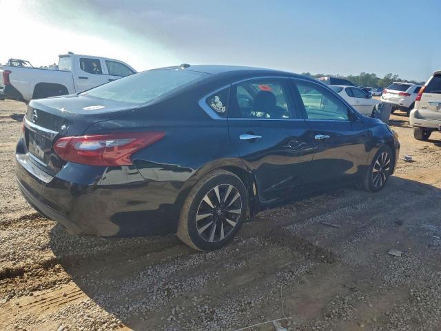 Nissan Altima 2.5 Image 3