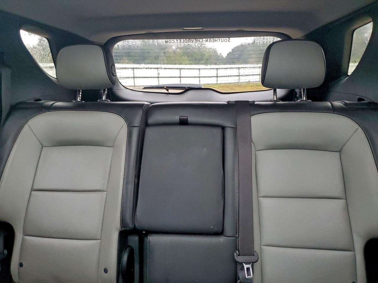 Chevrolet Equinox Premier Image 6