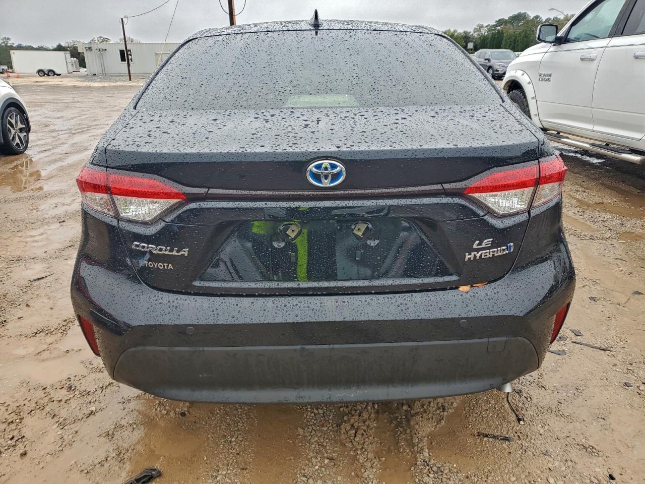 Toyota Corolla Le Image 10