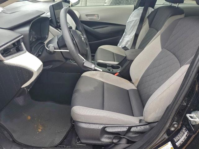 Toyota Corolla Le Image 9