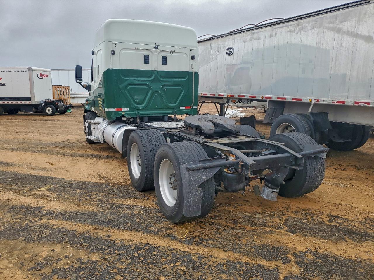 Freightliner Cascadia Image 6