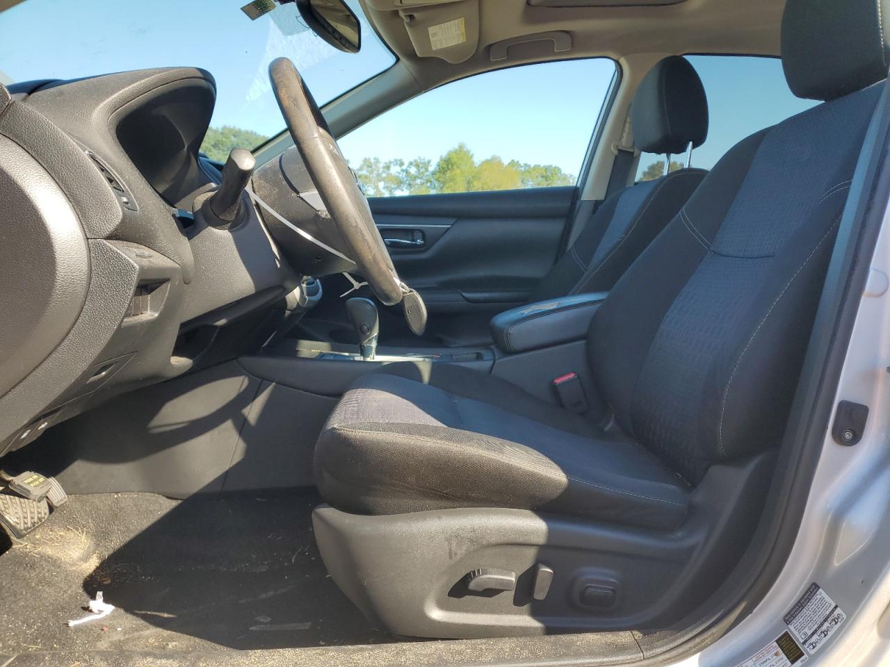 Nissan Altima 2.5 Image 4