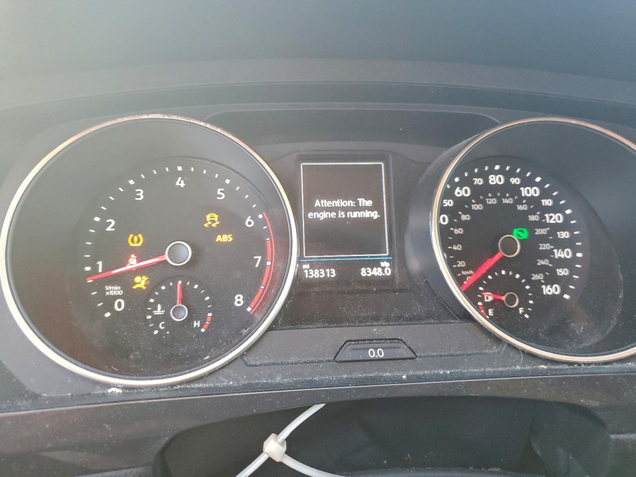 Volkswagen Tiguan S Image 3