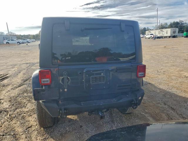 Jeep Wrangler Sahara Image 8