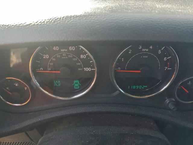 Jeep Wrangler Sahara Image 7