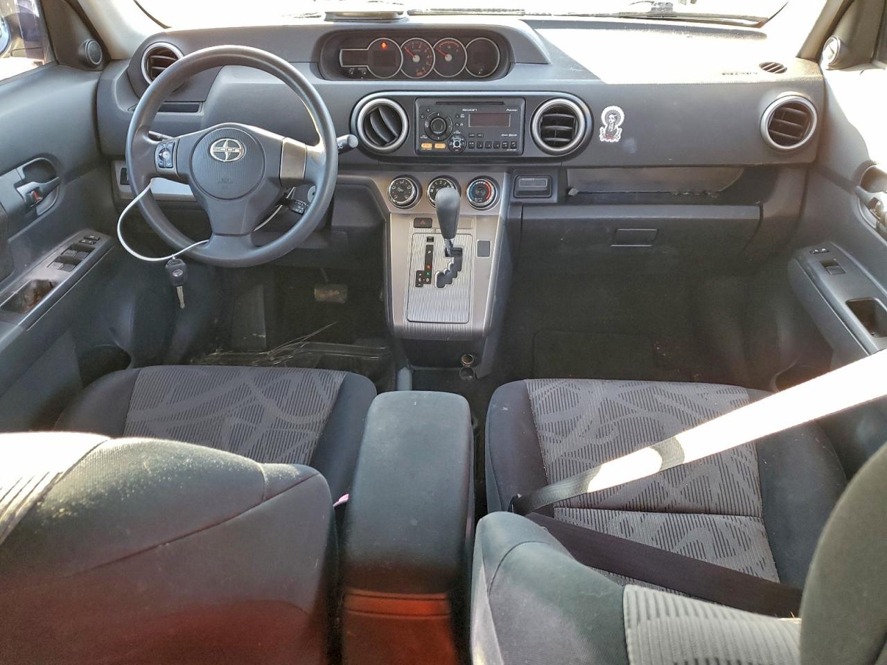 Toyota Scion Image 10