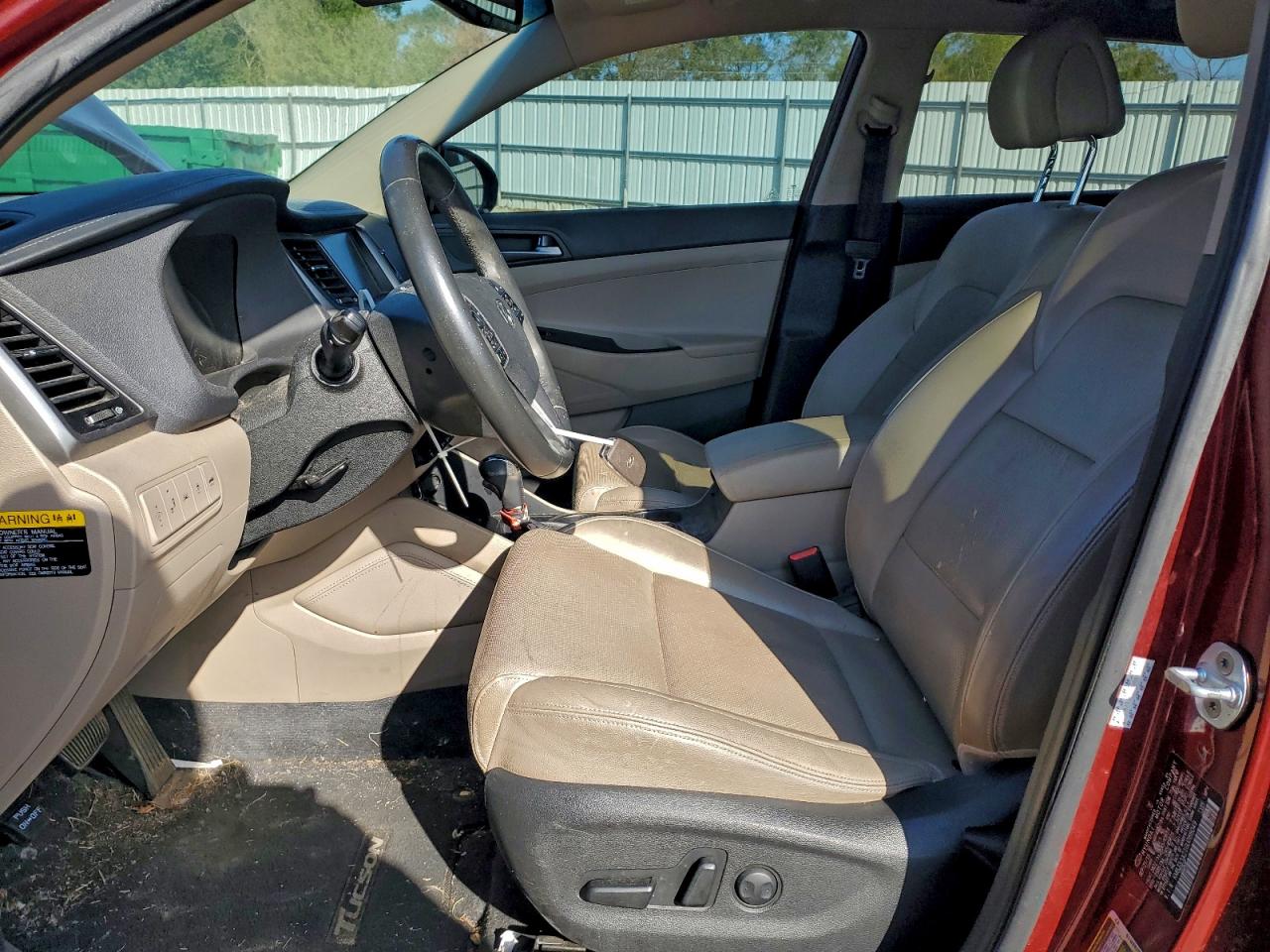 Hyundai TUCSON Limited Image 11