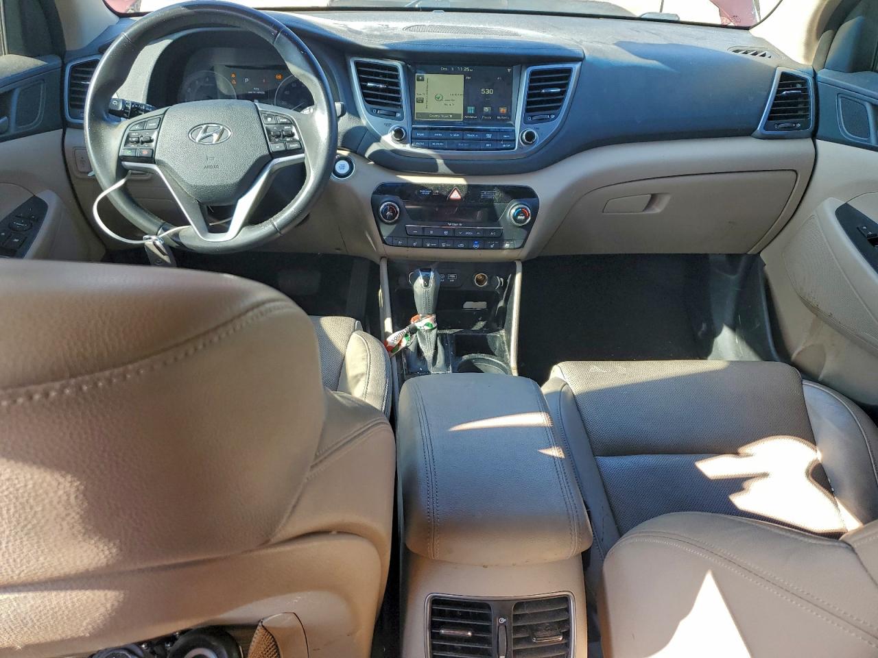 Hyundai TUCSON Limited Image 2